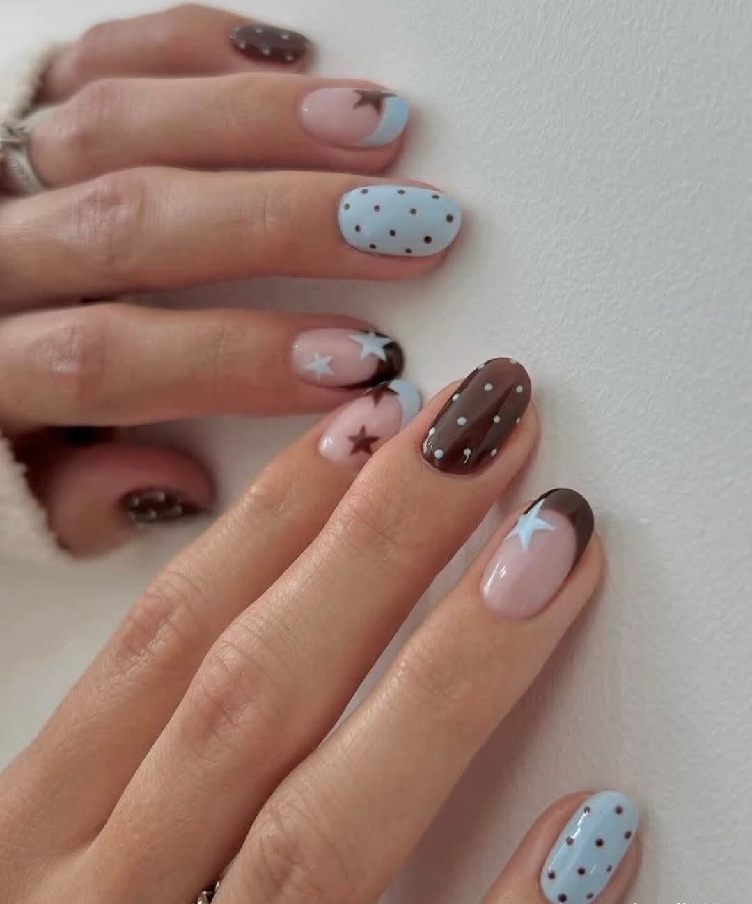 Burgundy star nail